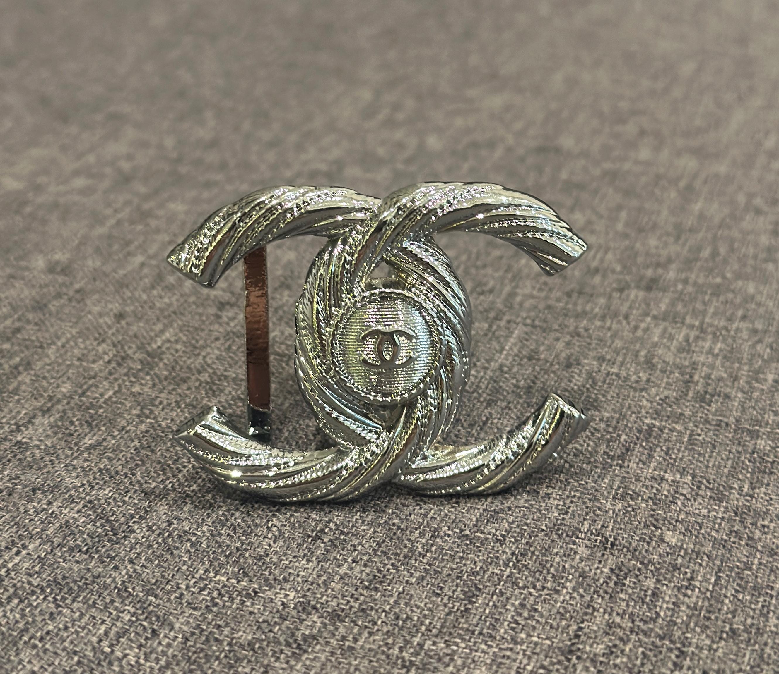 Chanel buttons - Etsy 日本