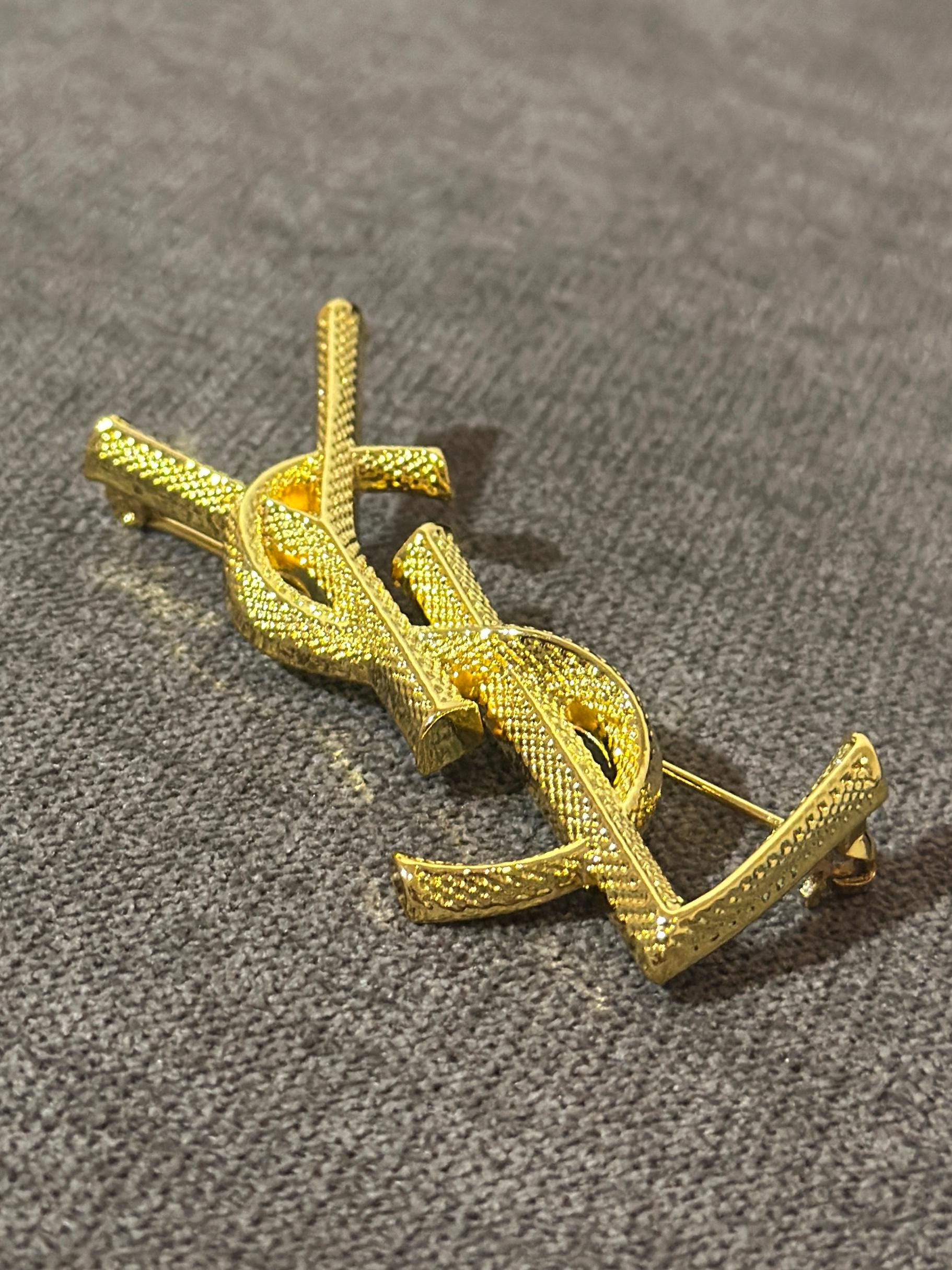 Y's ピンブローチ （希少） Ysl Brooch - Etsy