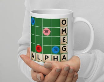 Taza de cerámica blanca brillante con letras de Scrabble cristianas