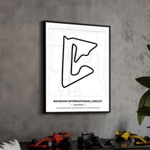 Framed formula 1 track poster – 2025 f1 grand prix circuit map – bahrain – minimal line art – physical motorsport print – 50x70cm