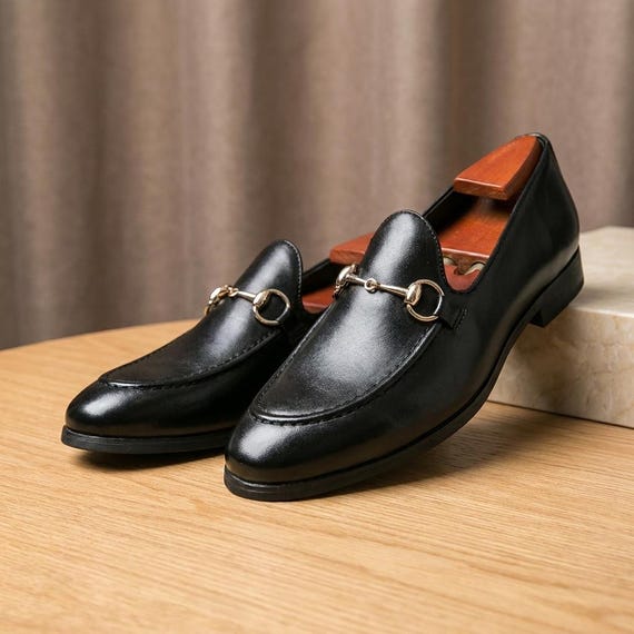 Men's Leather Loafers · Retro Classic Slip-On · Casual Driving Moccasins · Comfortable Outdoor Shoes