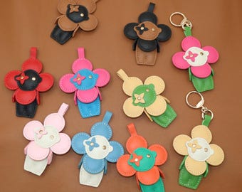 Leder Blume Puppe Schlüsselanhänger, Taschenanhänger, Geschenk für Sie