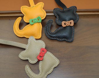 Colgante para bolso de piel de gatito hecho a mano, gato de piel de cabra francesa con lazo