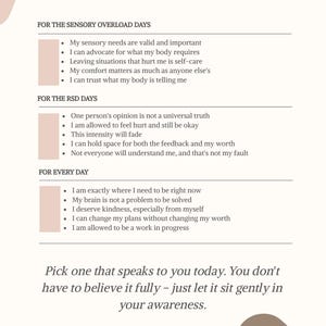 Peut inclure: Panneau en bois rustique avec l'inscription "Welcome to our home" en lettres blanches. Le panneau pr&eacute;sente une finition vieillie et un design simple et accueillant, id&eacute;al pour la d&eacute;coration d'entr&eacute;e.