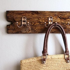 Rustic Coat Rack Wall Mount – Reclaimed Wood Entryway Organizer with 3 Vintage Hooks, Farmhouse Hat Rack, Towel Holder, Mudroom Storage