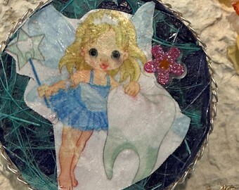 Tooth Fairy Box, Baby Shower Gift, Baby Teeth Keeper, Round Altered Altoid Mini Tin