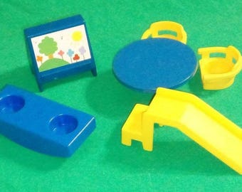 1978 Fisher-Price #929 Little People Nursery School pieces