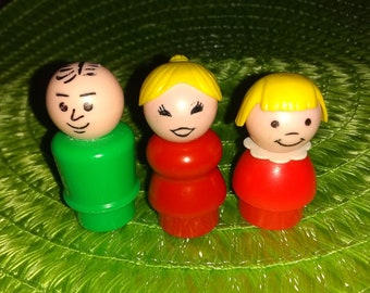 1970s Fisher-Price Play Family Little People A-Frame Family of 3 #990