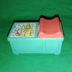 1970s Fisher-Price Little People Nursery Furniture Assortment Blue Changing Table PINK