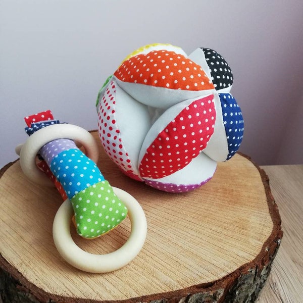 Polka dots ball, puzzle ball , wood teether toy , Montessori baby toy, fabric ball, baby fabric set, baby gift set, Teething toy