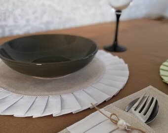 Rufles linen mat, Placemat and canvas holders, Rustic wedding decor, utensil pocket, zero waste mat , round placemats