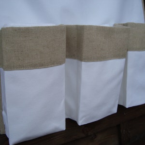 changing table runner with pockets