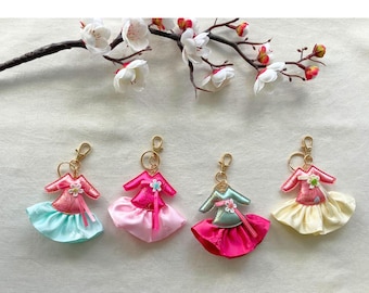 Korean Hanbok Keychain, Mini Hanbok Bag Charm, Unique Korean Souvenir Gift,Korean ornament