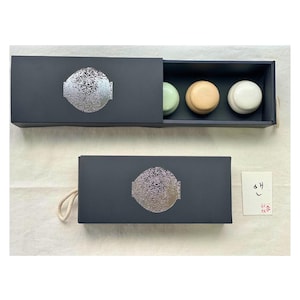 Korean Luxury Gift Set | Salt Jar Set of 3 with Moon Jar Box | Personalized Korean Calligraphy | Meaningful Cultural Gift