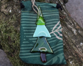 Fused glass tree hanging decoration pine geometric bullseye window hanger sun catcher gift pine arborist Christmas tree green forest