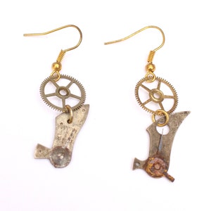 Earrings made from upcycled watch parts Steampunk Jewellery Gold cogs steam punk dangle earring vintage