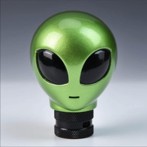 Alien Head Resin Shift Knob: JDM Style Custom Car Gear Shifter