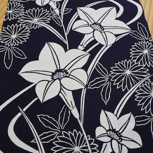5 FEET long Vintage Japanese Blue Floral Cotton Yukata Kimono Fabric