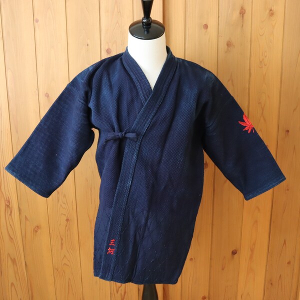 Moyen vintage japonais indigo coton Aizome main Sashiko tissu plus épais Kendo Gi Aikido Budo veste Kimono Noragi Haori Kendogi