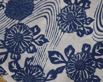 5 FEET long Vintage Japanese Indigo Dyed Cotton Yukata Floral Kimono Fabric