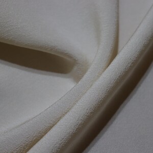 Vintage Hama Chirimen Silk Fabric, Cream Ivory, 60" x 14" image 1
