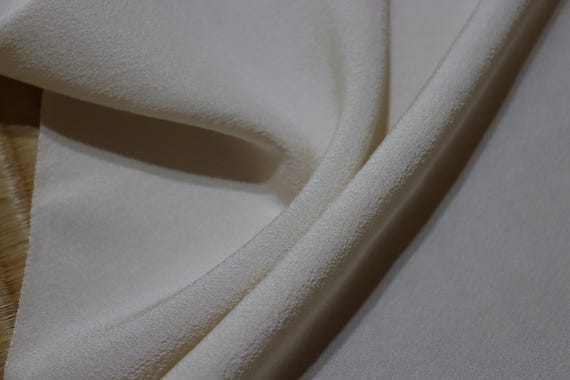 Vintage Hama Chirimen Silk Fabric, Cream Ivory, 60" x 14"