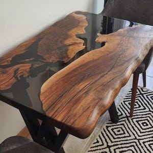 エポキシ樹脂ライブエッジテーブル | ウォールナットダイニングテーブル | ラウンドコーヒーテーブル | サイドテーブル | 小型コーヒーテーブル | サイドテーブル | ライブエッジデスク | 木製