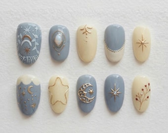 Uñas postizas color crema azul místico celestial / Uñas postizas vintage con diseño de luna creciente dorada en 3D, estrella, perla y gema