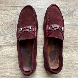 Gucci Horsebit Wildleder Loafers US 10.5 weinrot