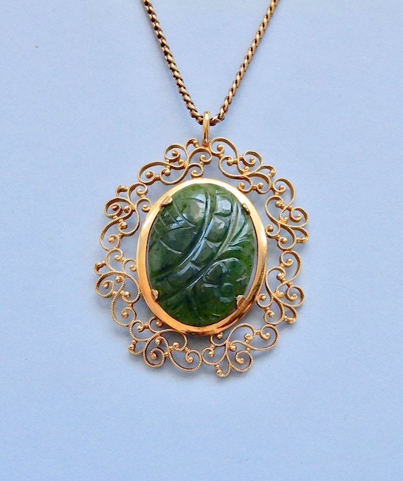 Vintage Van Dell Carved Jade 12k Gold Filled Penda