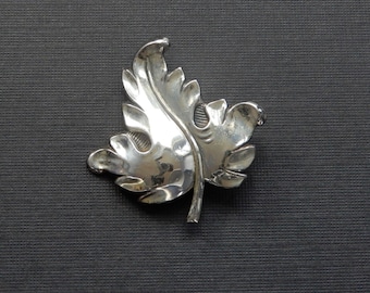Vintage Morley Crimi Modernist Sterling Leaf Pin(No. 1719)