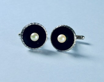 Vintage Sterling Pearl and Black Onyx Cufflinks (No. 1668)