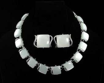 Coro Pegasus &quot;Moonray&quot;  Demi Modern Jewelry Favorite (No. 683)