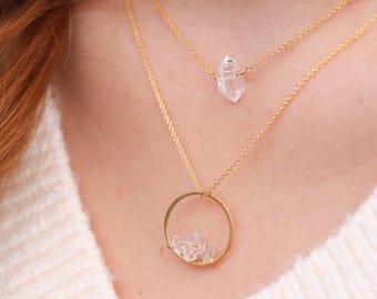 Collar circular de diamantes Herkimer rellenos de oro con colgante de cristal