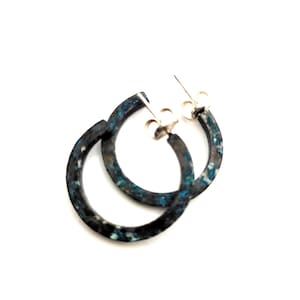 Handmade minimalist stud hoops, hoop earrings brass blue patina for everyday, medium circle brass and silver earrings