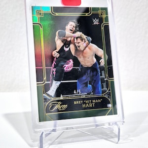 2024 Panini WWE Three Count Bret Hitman Hart #140 Legends Green 4/5