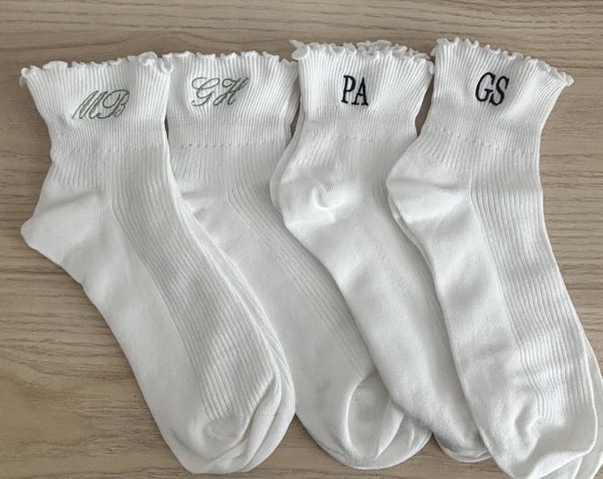 Embroidered initials ruffle ankle socks
