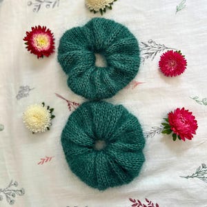 Set of 2 Handmade Mohair&Silk Scrunchies. Large Knitted Hair Ties, Luxurious Green Hair Accessories Chunky Knitted Hair Ties.Handmade Gifts.