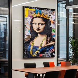 Mona Lisa Graffiti Art Print: Pop Street Art with Crown - Framed