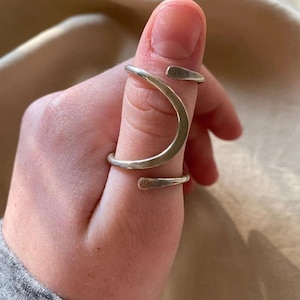 925 Sterling Silver Thumb Splint Ring: Adjustable Arthritis Support