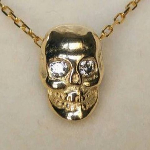 Diamond skull on sale necklace womens