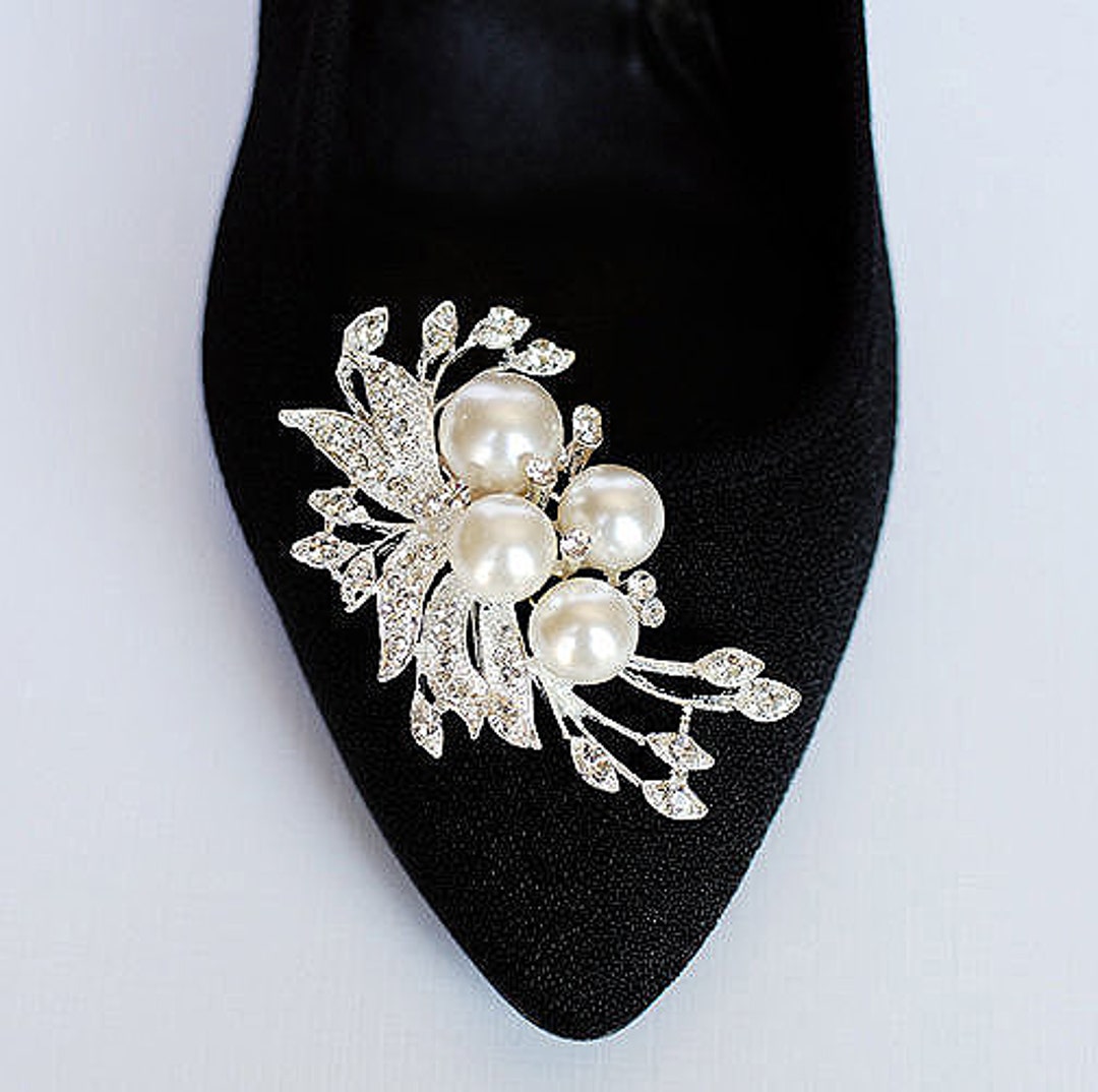 Bridal Shoe Clips Pearl Crystal Rhinestone Shoe Clips Wedding Party set of 2 BELLINI Collection SC020LX - Etsy Bridal Shoe Clips Pearl Crystal Rhinestone Shoe Clips Wedding Party set of 2 BELLINI Collection SC020LX - Etsy