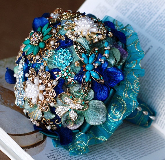 Vintage Bridal Brooches 1