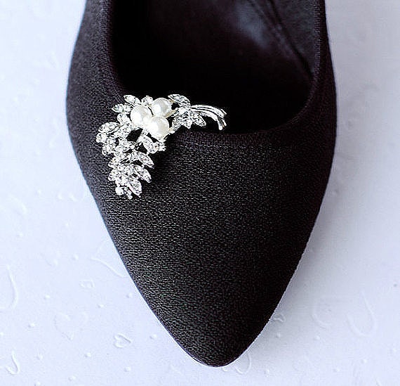Bridal Shoe Clips Pearl Crystal Rhinestone Shoe Clips Wedding Party (Set of 2) SC017LX