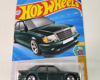 Hot Wheels '16 Mercedes AMG GT3 Die-Cast Car – Neon Speeders Series, 1:64 Scale, Black Finish - View #10