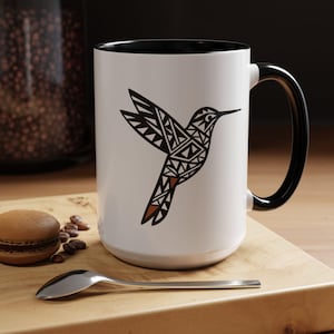 Caneca de café com beija-flor: Arte Pueblo, Design Nativo do Sudoeste (443 ml)