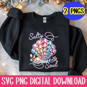 PNG de verano con diamantes de imitación de concha marina de Salty Soul: diseño de concha de sirena costera con mosaico de cristal brillante