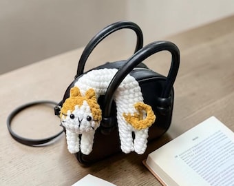 Kleurrijke gehaakte kat sleutelhanger, amigurumi kat pluche, schattige lange kat sleutelhanger, gehaakte dierentas, kawaii cadeau voor haar, kattenliefhebber cadeau