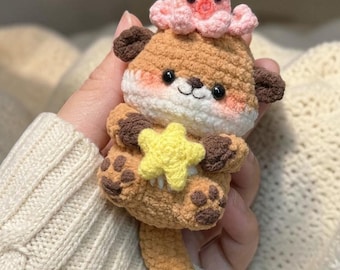 Mollige gehaakte ottersleutelhanger, kwallenhoed en zeester, amigurumi otter pluche, handgemaakte kawaii ottercadeau, mini knuffel, rugzakbedel