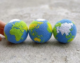 Gehaakte Earth-sleutelhanger, handgemaakte amigurumi-tashanger bol, sleutelhanger miniplaneet, gehaakt Earth-speelgoed, Earth Day-cadeau, rugzakaccessoire